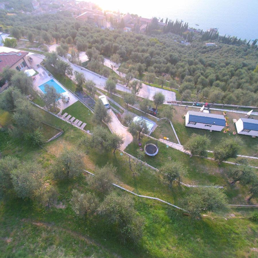 קסטלטו די ברנזונה Agricampeggio Relax Maxicaravan מראה חיצוני תמונה